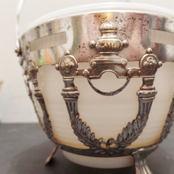 Vintage Bon Bon Dish Condiment Basket - Picture 5 of 15